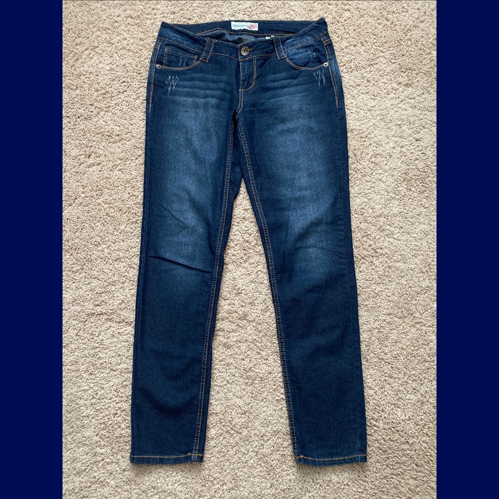 Distressed straight leg Jeans great condition 👖